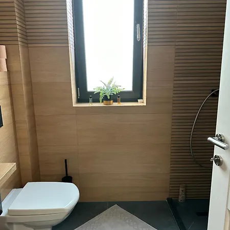 Stadium & Terrace Apartment *