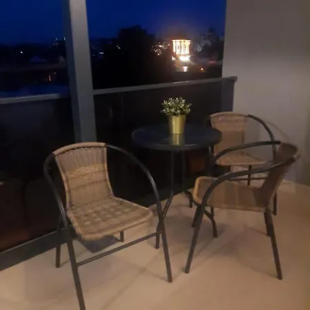 Stadium & Terrace Apartment *