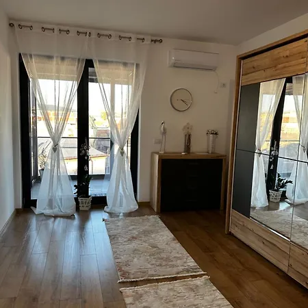 Apartment Stadium & Terrace *